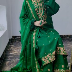 Heavy embroidery on shirt's front side sleeves and duppta All over trouser are embroidered All over duppta embroidered 3PCS Artical Size measurement Chest :20 Shirt length :38 Stuff lawn Trouser length :40 Stuff lawn Duppta stuff pure All sizes Available