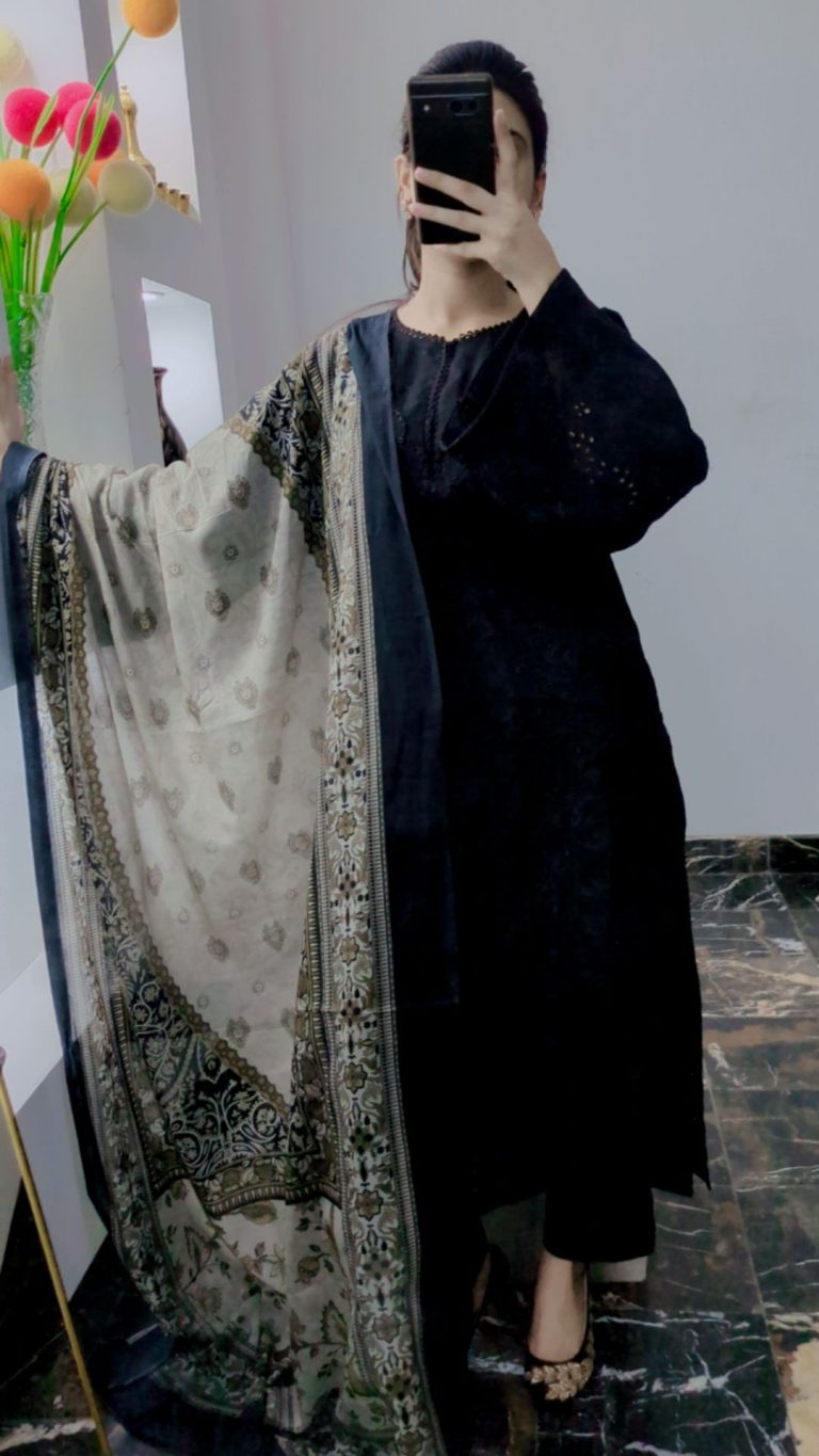Most demanding and elegant dress chickenkari work on shirt's front side and sleeves 3PCS Artical Size measurement Chest :20 Shirt length :40 Stuff lawn Trouser length :40 Stuff lawn All sizes Available Stitch or unstitch dress are available